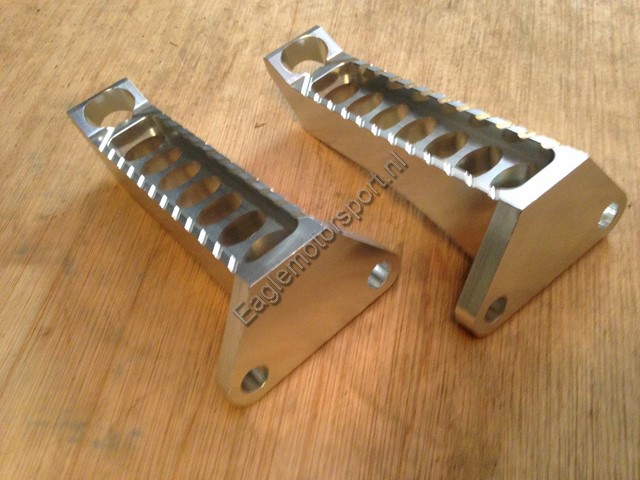 Voet stepjes SPYRacing L+R